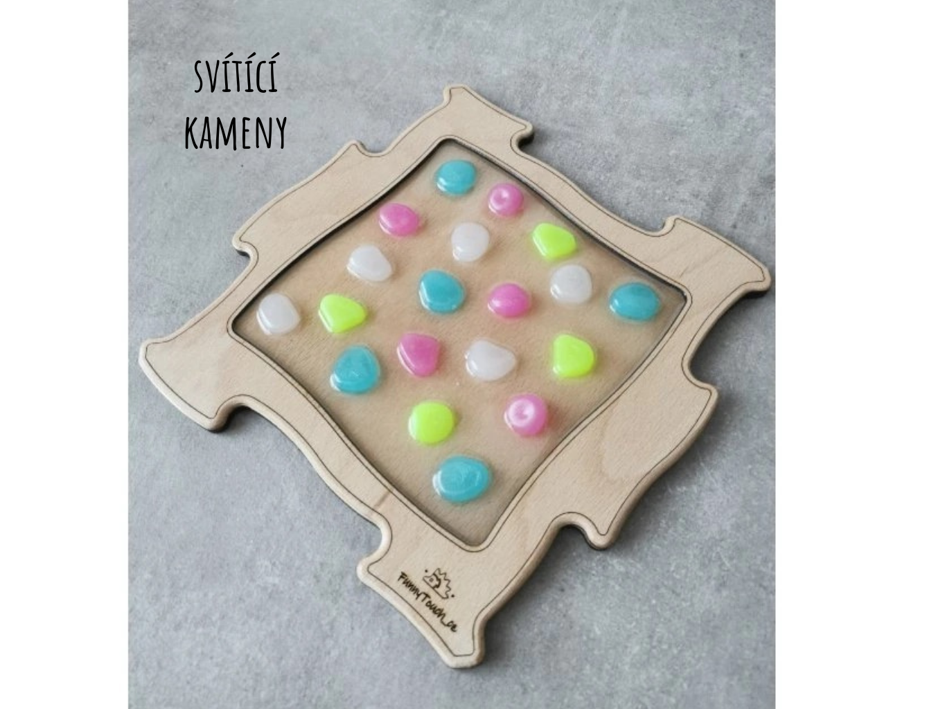 Barevné svítící kamínky v senzomotorickém puzzle FunnyTouch