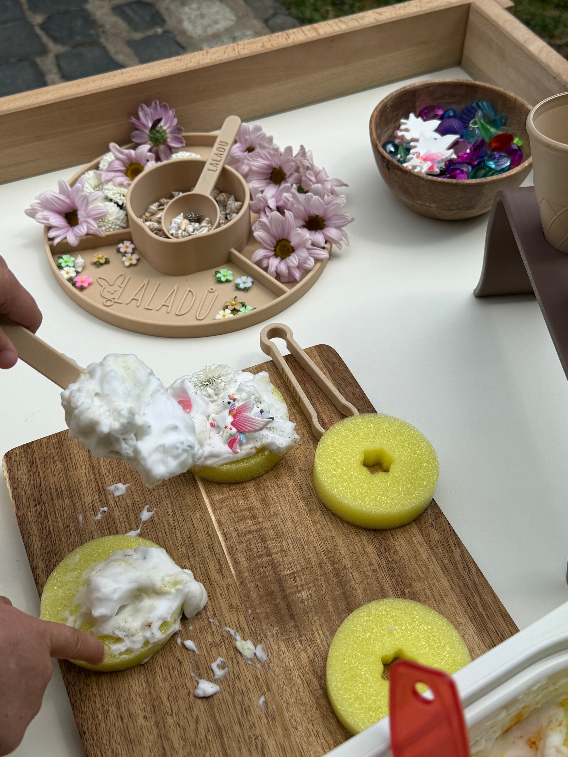 třídicí tác pro sensory play