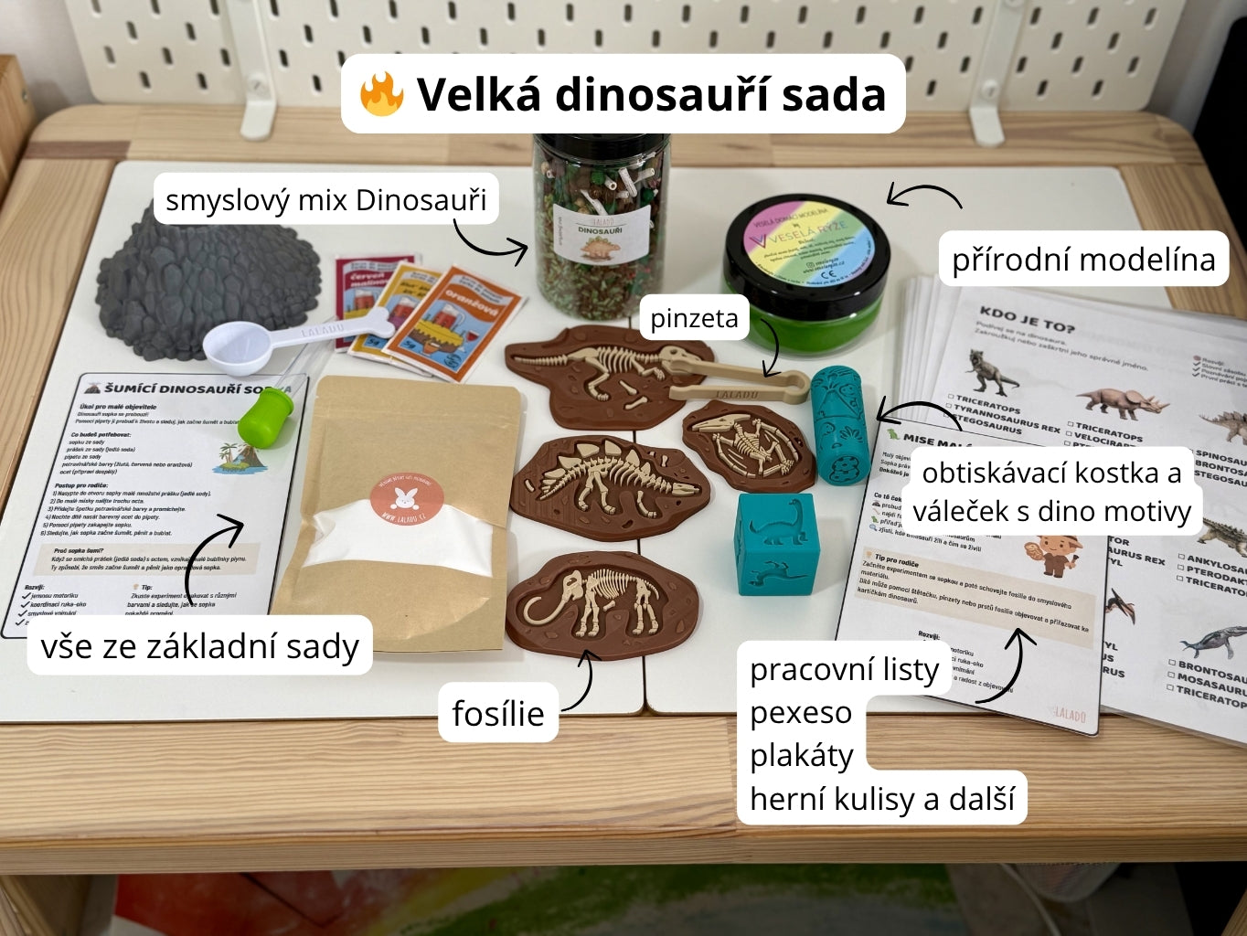 Velká dinosauří smyslová sada s mixem, fosiliemi, modelínou a pracovními listy